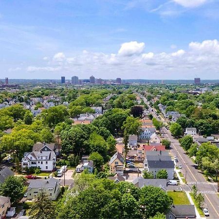 Peachy Paradise In East Rock Near Dt/Yale New Haven Bagian luar foto
