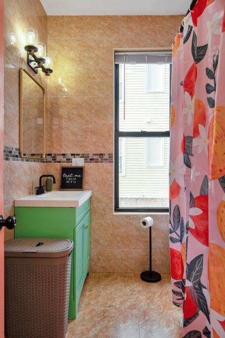 Peachy Paradise In East Rock Near Dt/Yale New Haven Bagian luar foto
