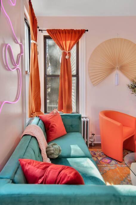 Peachy Paradise In East Rock Near Dt/Yale New Haven Bagian luar foto