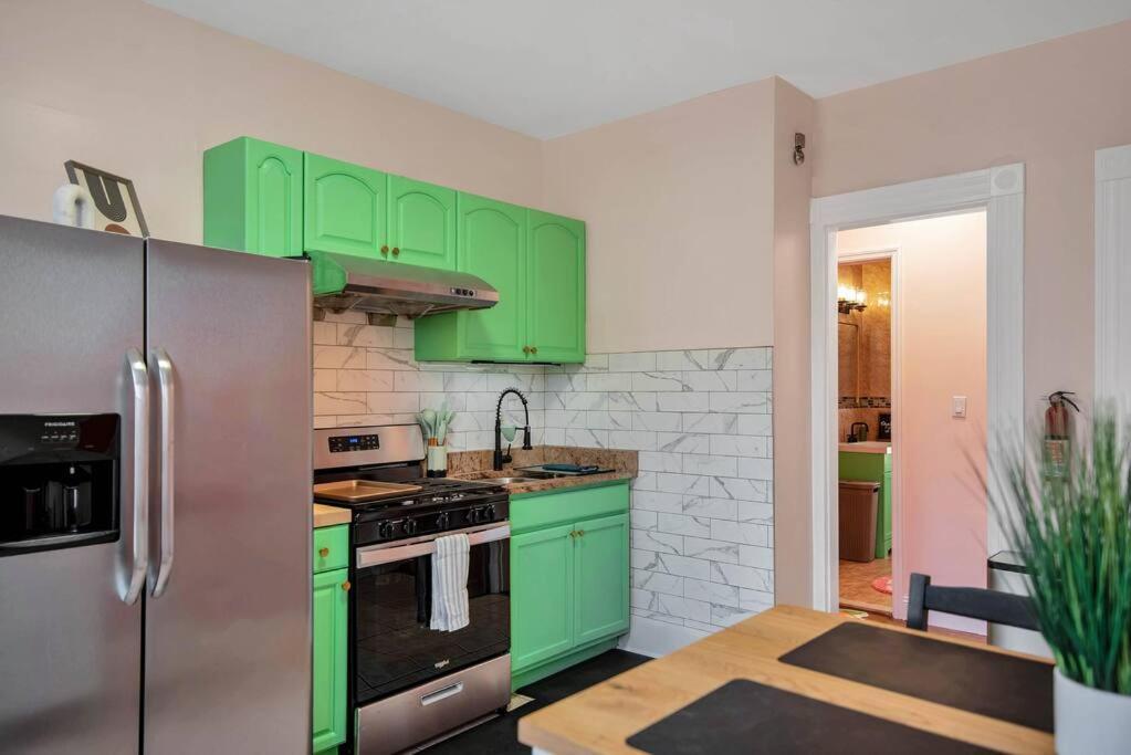 Peachy Paradise In East Rock Near Dt/Yale New Haven Bagian luar foto